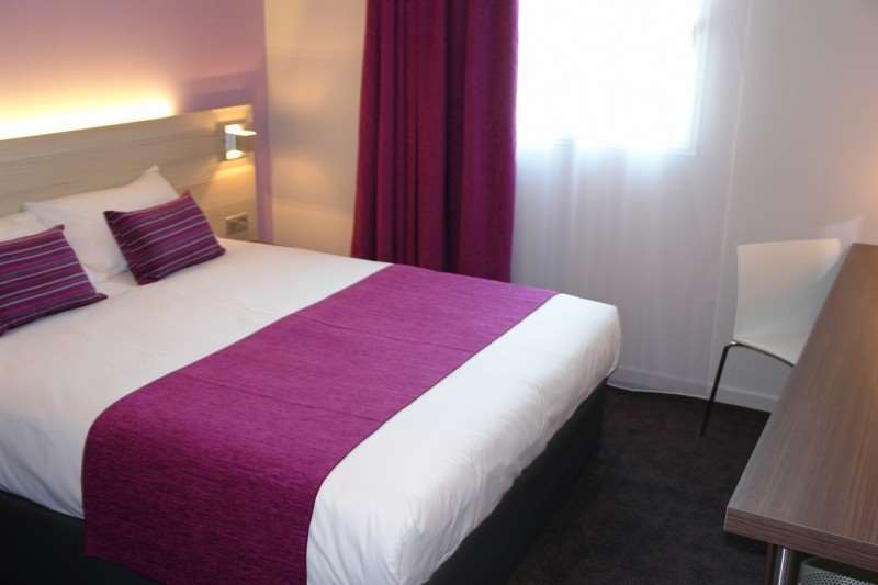 Brit Hotel Vannes-Theix Quarto foto